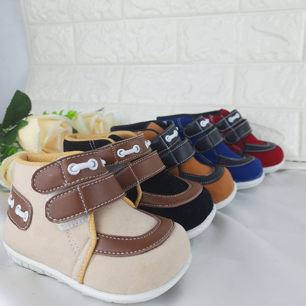 [TAMAN SEPATUKU] SEPATU TRENDY MURAH LAKI-LAKI BOOTS WARNA WARNI ANAK 1-3 TAHUN SOL BUNYI CIT CIT GAX04