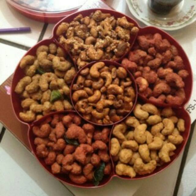 

Kacang mede assorted parcel lebaran