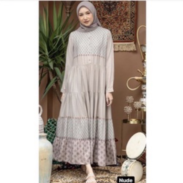 Lateefa dress nude L hl heavenlights new