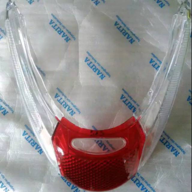 Mika kaca lampu stop belakang vario 110 karburator