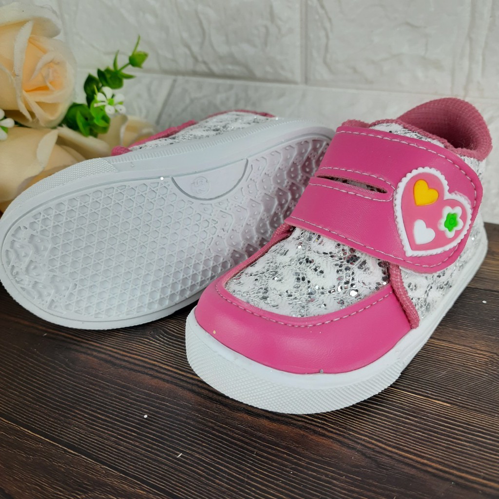 [TAMAN SEPATUKU] SEPATU TRENDY MURAH LUCU ANAK PEREMPUAN BAHAN BROKAT UNTUK 1-6 TAHUN CAX06