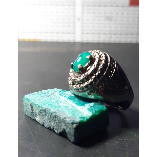 Bacan Minion Giwang