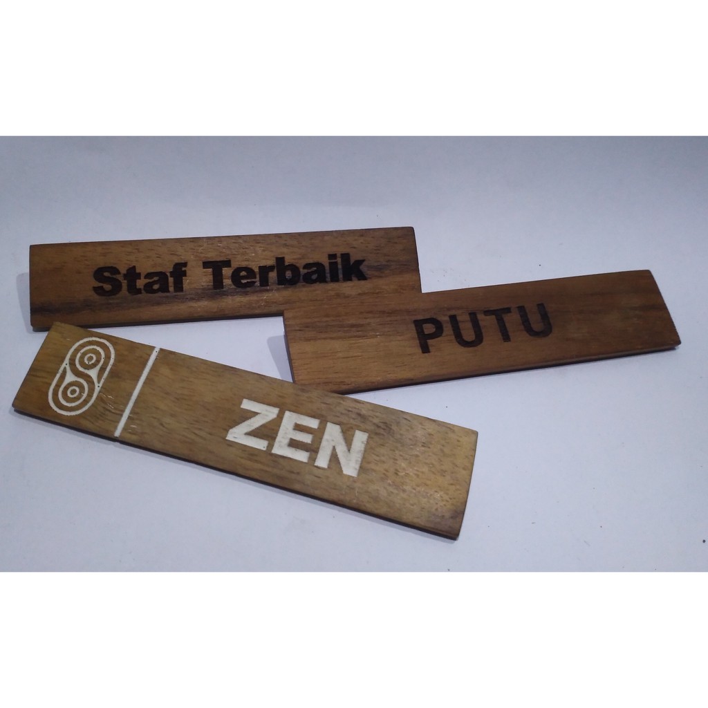 

Name Tags / Custom Desain