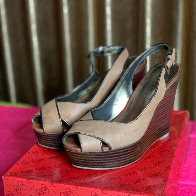 Shoes Sandal wanita realpict cantik simple merek GUESS Original