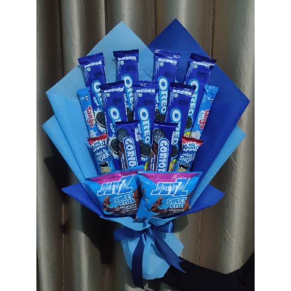 

Buket Snack Wisuda/Ulang tahun/ acara pribadi/ kado sahabat/pernikahan
