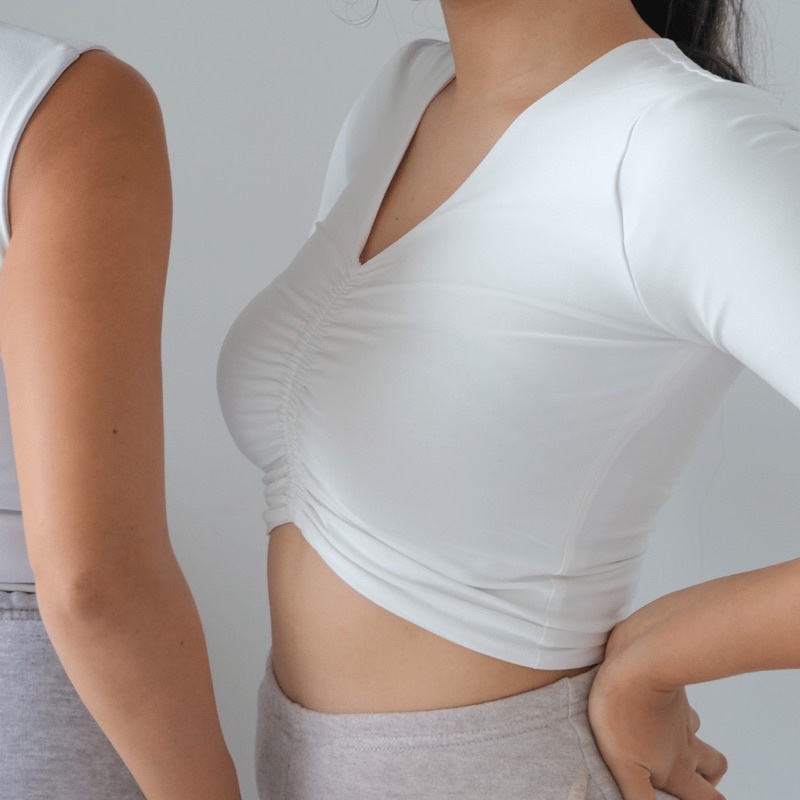 kurve amelia top in saint