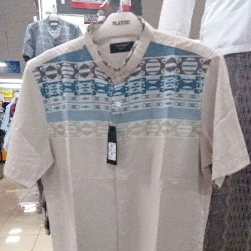 Kemeja koko platini