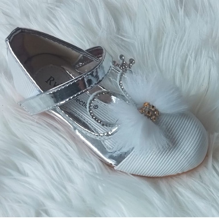 sepatu anak perempuan terbaru pareasi bulu import masa kini