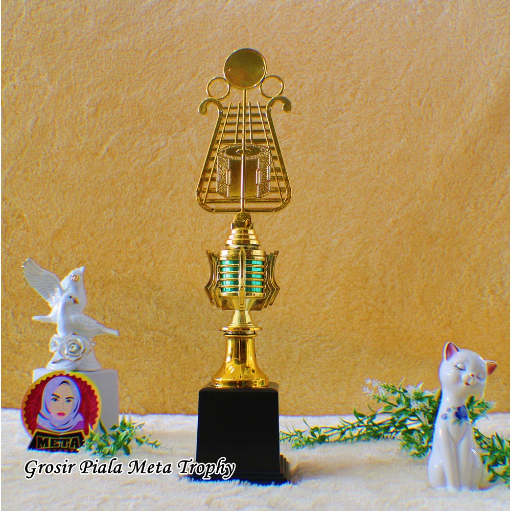 Piala Set Juara 123 & Harapan Murah Marching Band Musik Drum Band