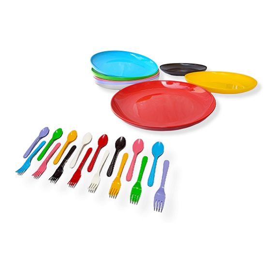 Hoyaplast 1 Set Piring, Sendok, Garpu