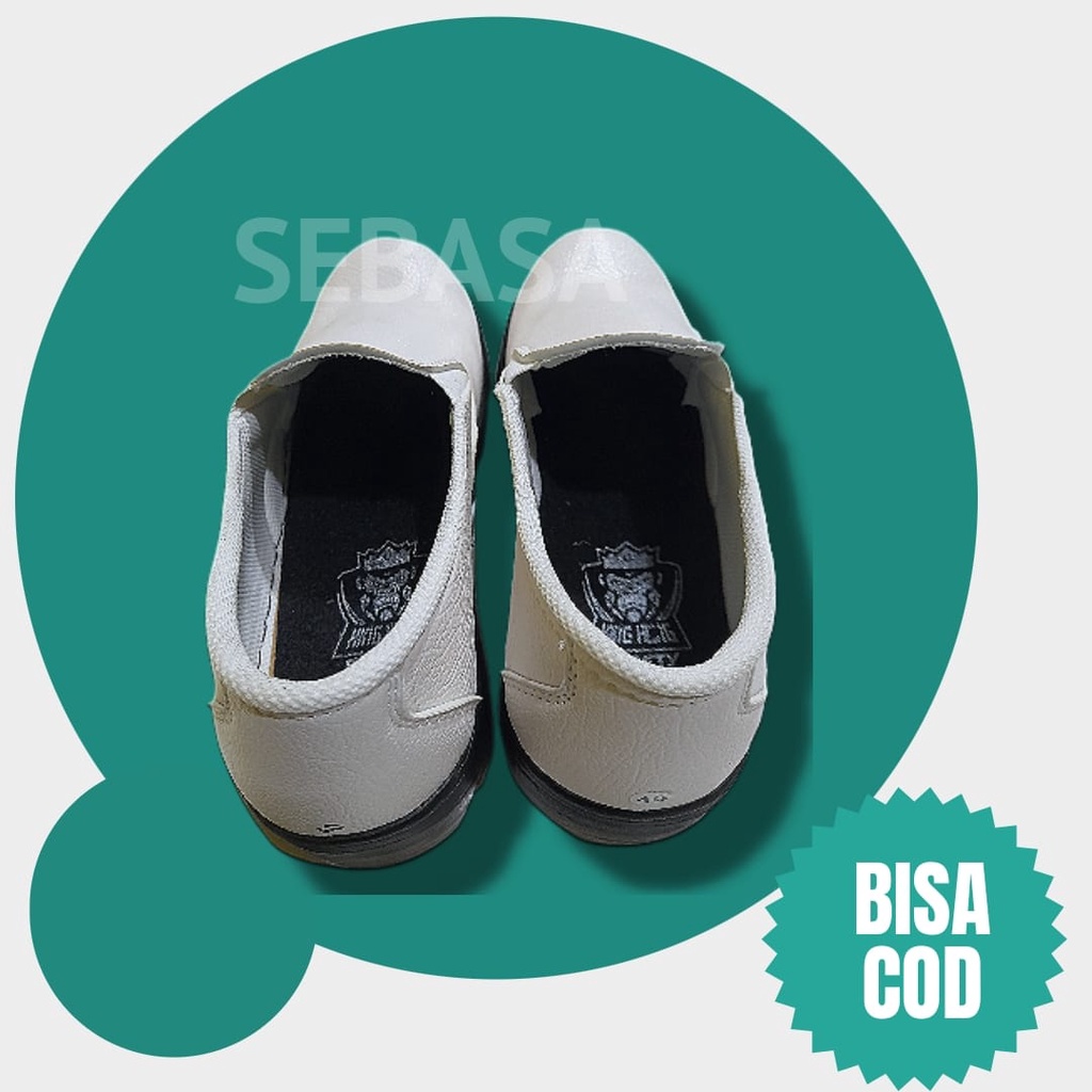 sepatu safety pendek slip on warna putih - 39