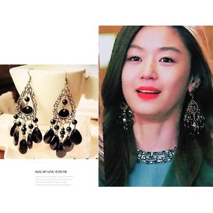 anting retro black gem The Heirs