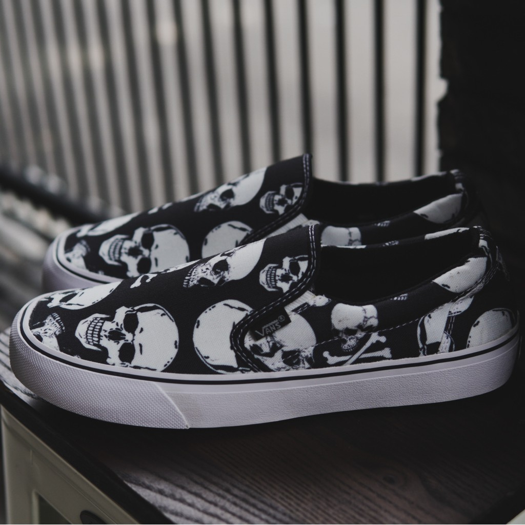 SEPATU SLOP VANS MOTIF TERNGKORAK TERBARU