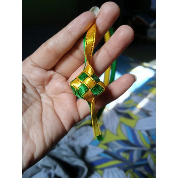 

READYSTOCK Ketupat Bawang Mini Pita Satin List Emas Hiasan Hampers Lebaran
