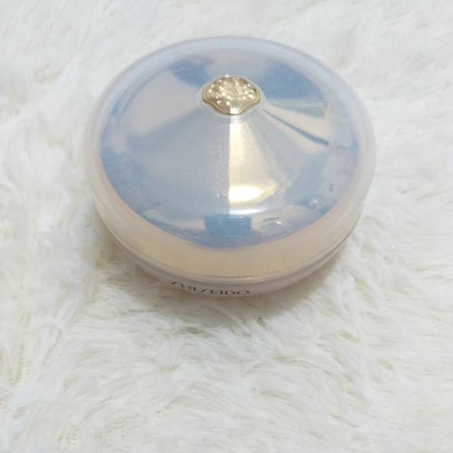 Shiseido future solution LX loose powder