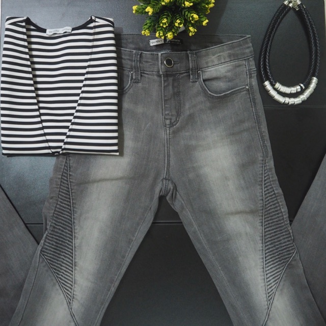 Preloved Stradivarius Jeans