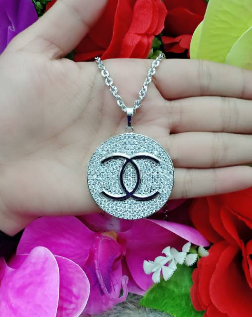 Xuping Kalung Dan Liontin Bulat 01