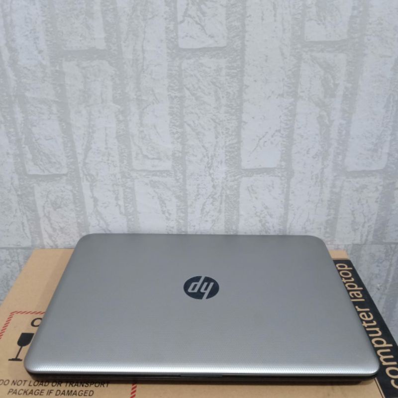 Laptop HP 14  AMD A8-7410 Amd Radeon R5 Graphic Ram 4GB HDD 500 GB Full aplikasi Siap pakai  Windows 10