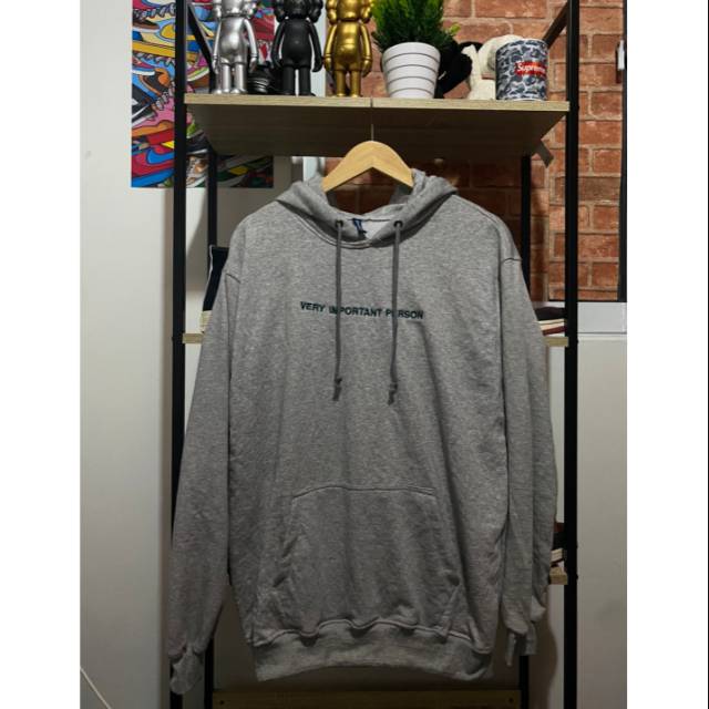 h&m very important person hoodie