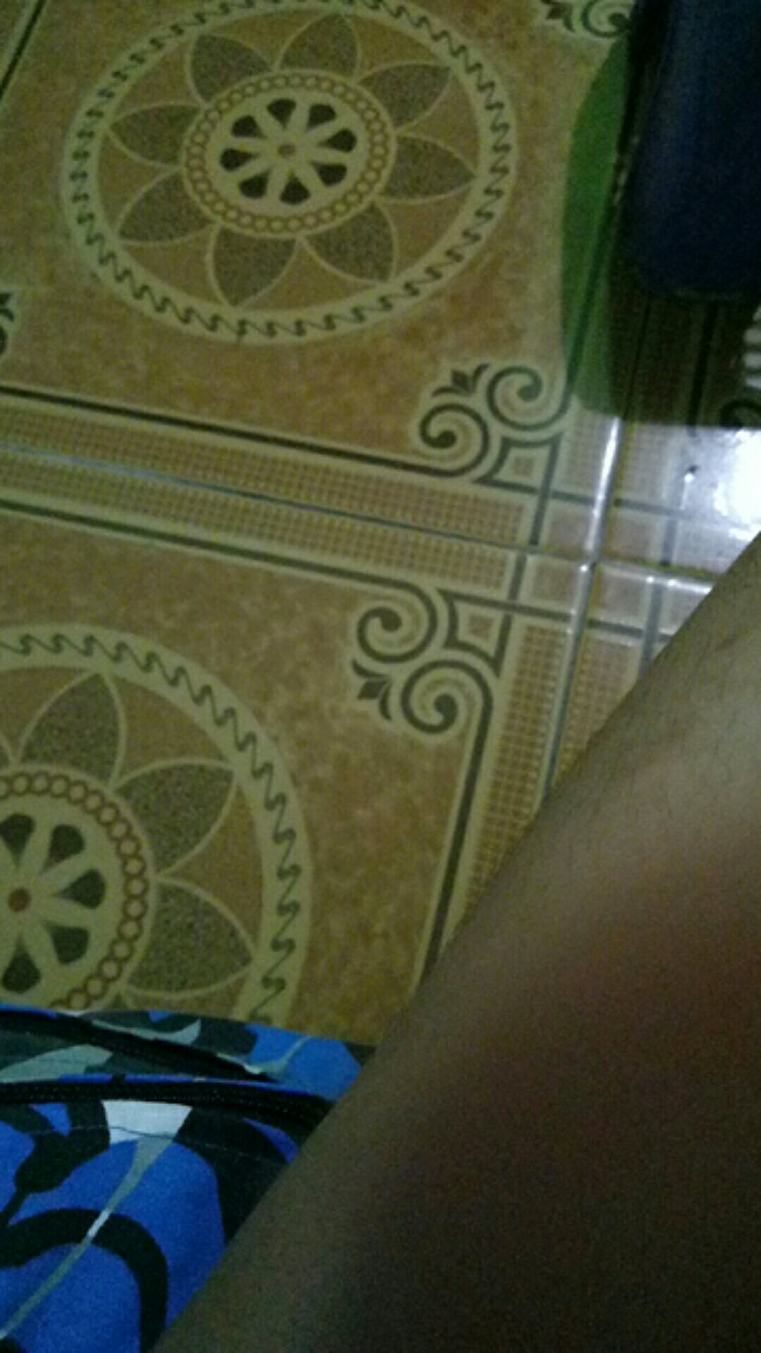 Stiker Kaca / Sunblast / Window Sticker Uk. Lebar 90cm Pj Sesuai Permintaan(dijual Per Mtr)