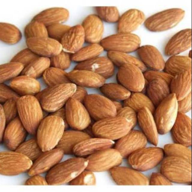 

KACANG ALMOND MENTAH