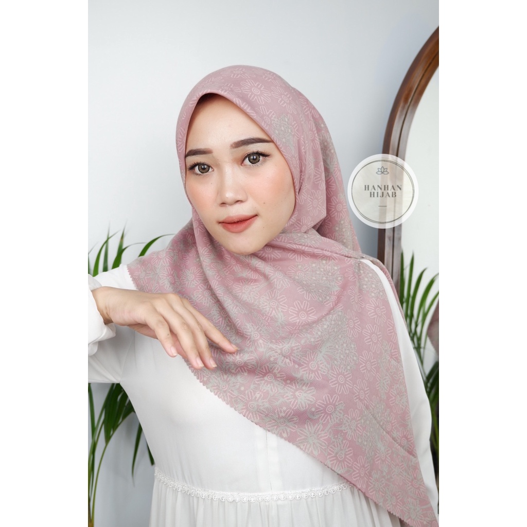 (100K Get 4) KAYLA SCARF SEGIEMPAT VOAL MOTIF PREMIUM LASERCUT