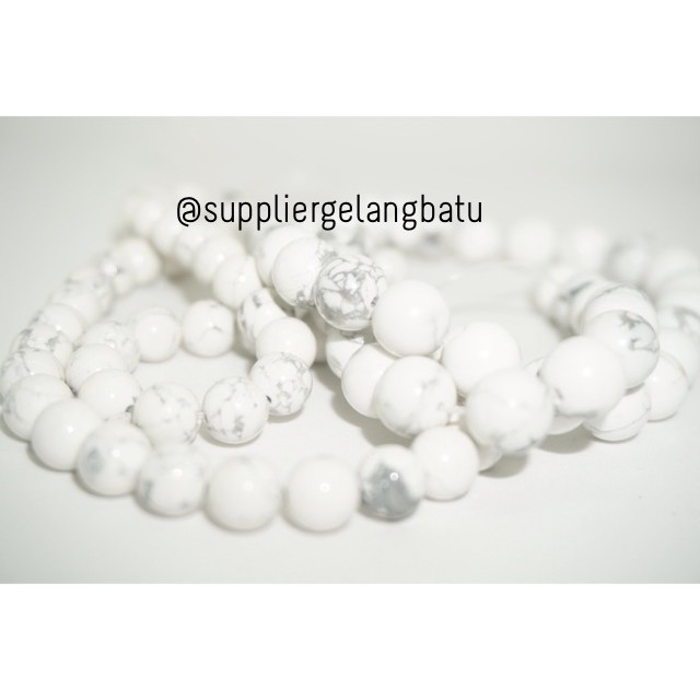 bongkah bahan white phyrus howlite pirus 8mm natural akik putih