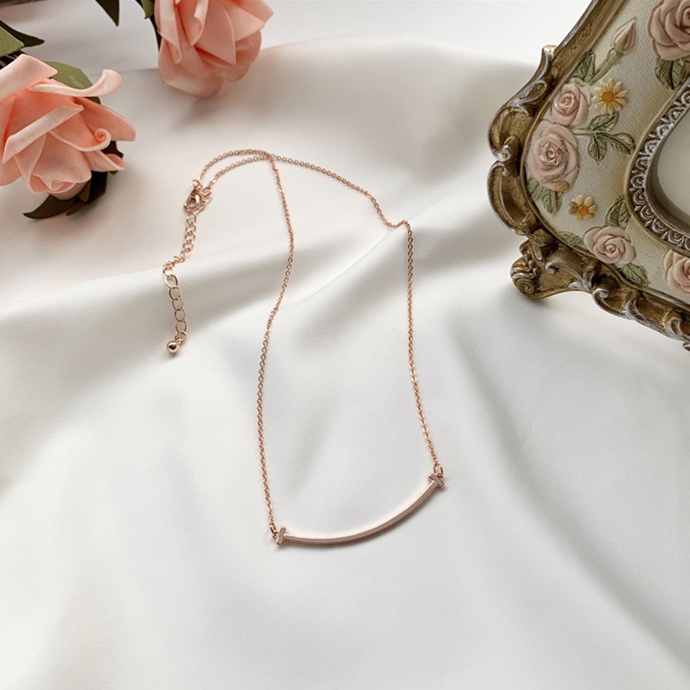 (Aaoottuuoo5) Kalung Rantai Dengan Liontin Smiley Face Warna Rose Gold Gaya Korea Untuk Wanita