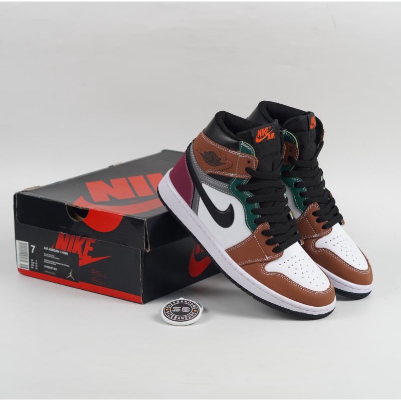 Sepatu Nike Air Jordan 1 High Og Hand Crafted