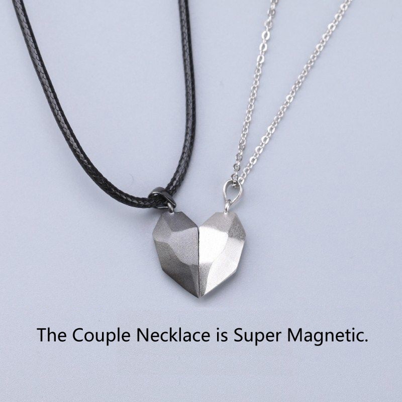 Moonlight&quot; 2Pcs Lovers Heart Pendant Couple Strong Magnetic Distance Heart Pendant Necklace