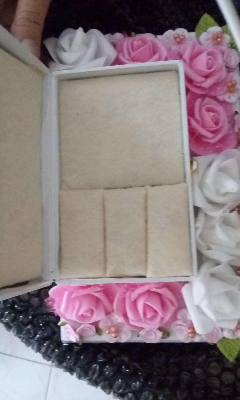 Box Mahar Perhiasan Full Mawar Pink