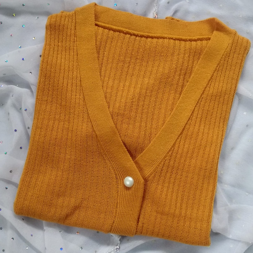 Cardigan rajut kancing mutiara RENAIRA 01-Mustard