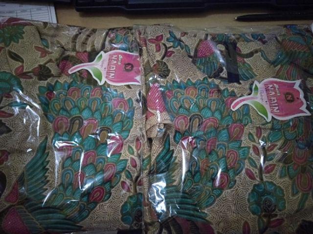 Murai Blouse Atasan Merak Batik Cendrawasih Lonceng Lengan Puff Seragam Kerja Kantor Wanita