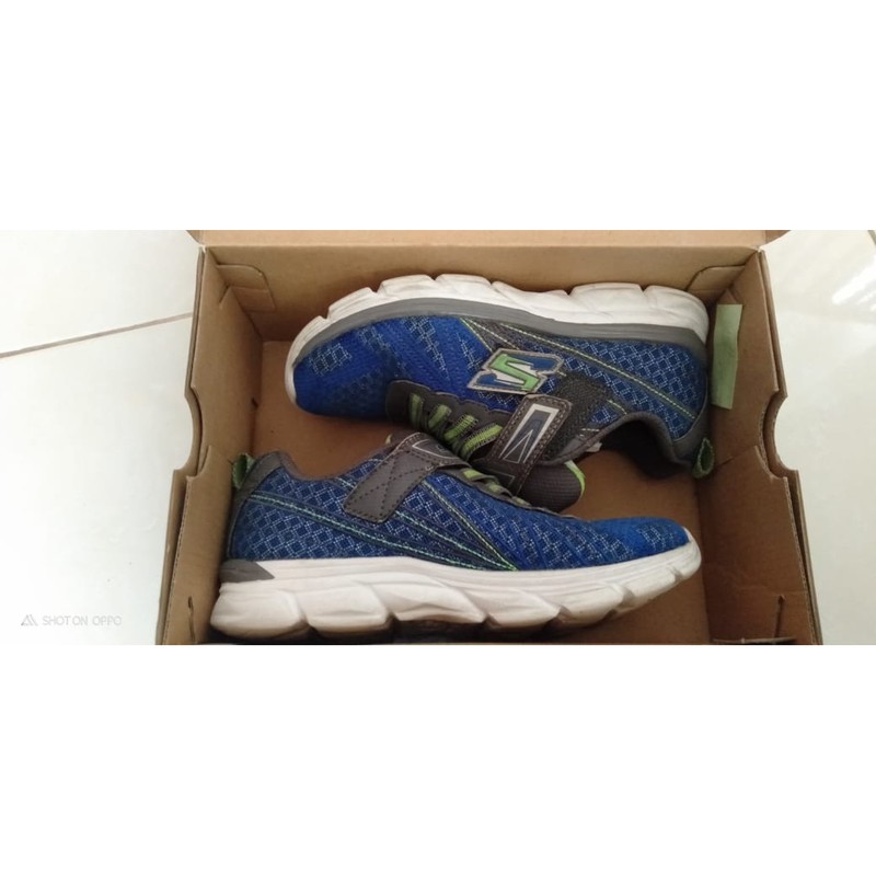 Preloved Sepatu Skechers anak