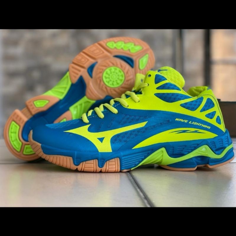 Mizuno wave lightning size 40-45