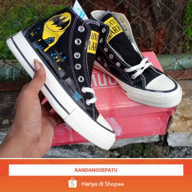 Sepatu converse batman