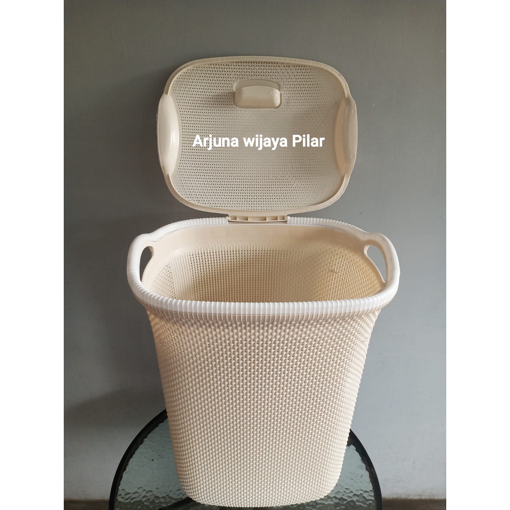 Laundry Basket Club Honeycomb CHLB - 801 - Keranjang Pakaian Dengan Tutup WARNA RANDOM