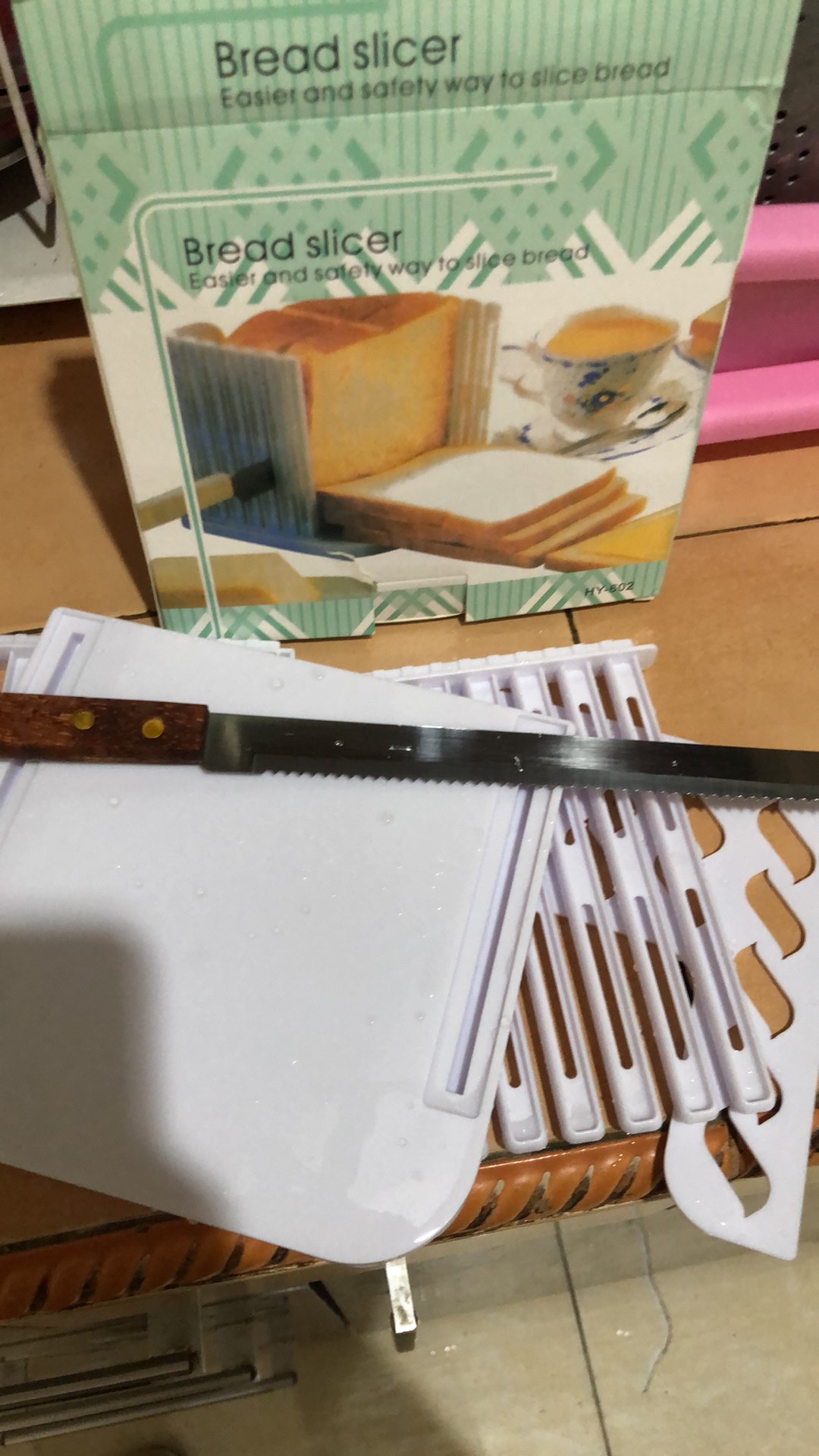 Pisau Roti 20 Cm Pisau Kue Bread Knife 8 Gerigi Stainless Steel Gagang Kayu