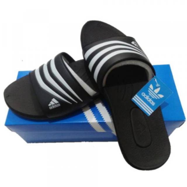 Sandal slide Adidas pria