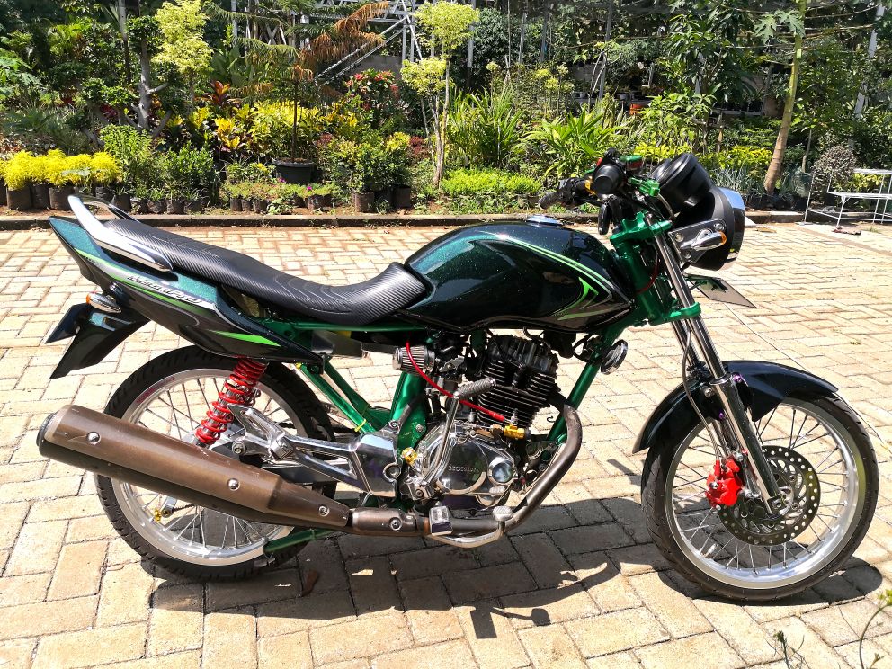 Striping Megapro 2006 Modif Shopee Indonesia