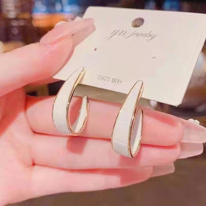 Anting Tusuk Sterling Silver 925 Model Bunga Elegan Wanita (Takota 043)