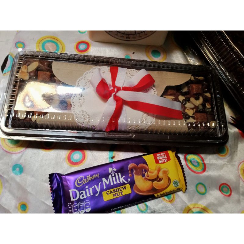 

Fudgy Brownies Shiny Crust Enak