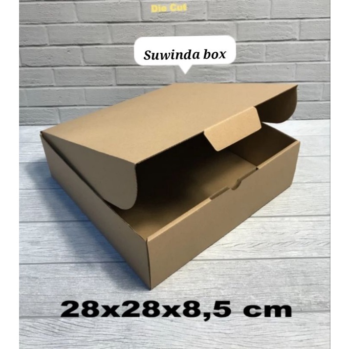 

Kardus uk.28x28x8,5 cm box die cut pizza untuk packing dll