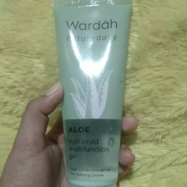 

Wardah hydramild multifunction gel