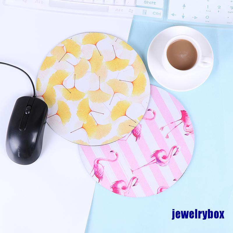 Mouse Pad Bentuk Bulat Motif Flamingo Bahan Karet Anti Slip