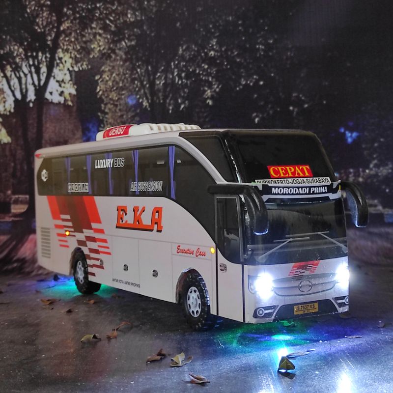Miniatur Bus Terlaris Eka Tourismo lampu