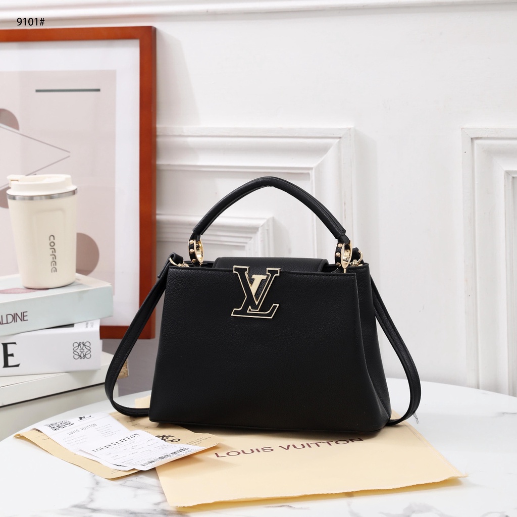 Capucines MM Taurillon Leather 9101