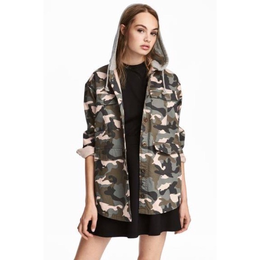 H&M Divided Camo Jacket Oversize Preloved
