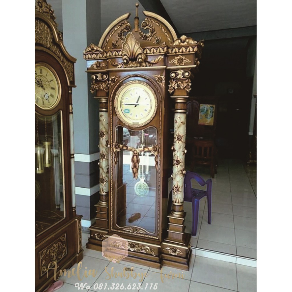 Lemari / Almari Jam Hias Brawijaya Kayu Jati
