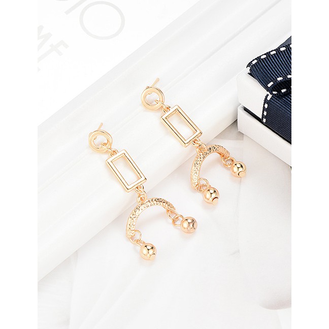 LRC Anting Tusuk Fashion Gold Zinc Alloy Geometric Earrings F69375